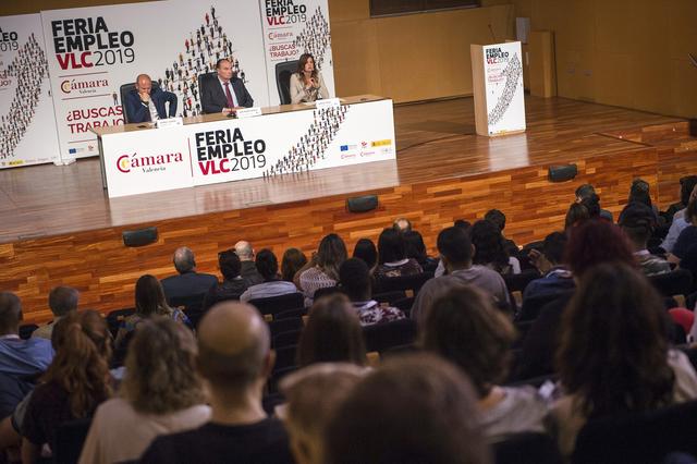 La Diputació y Cámara Valencia ayudan a los jóvenes a reinventarse para afrontar el reto del mundo laboral