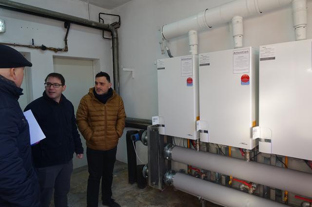 Un nou sistema de calefacció al Rafael Juan Vidal permetrà estalviar més d’un 30% d'energia