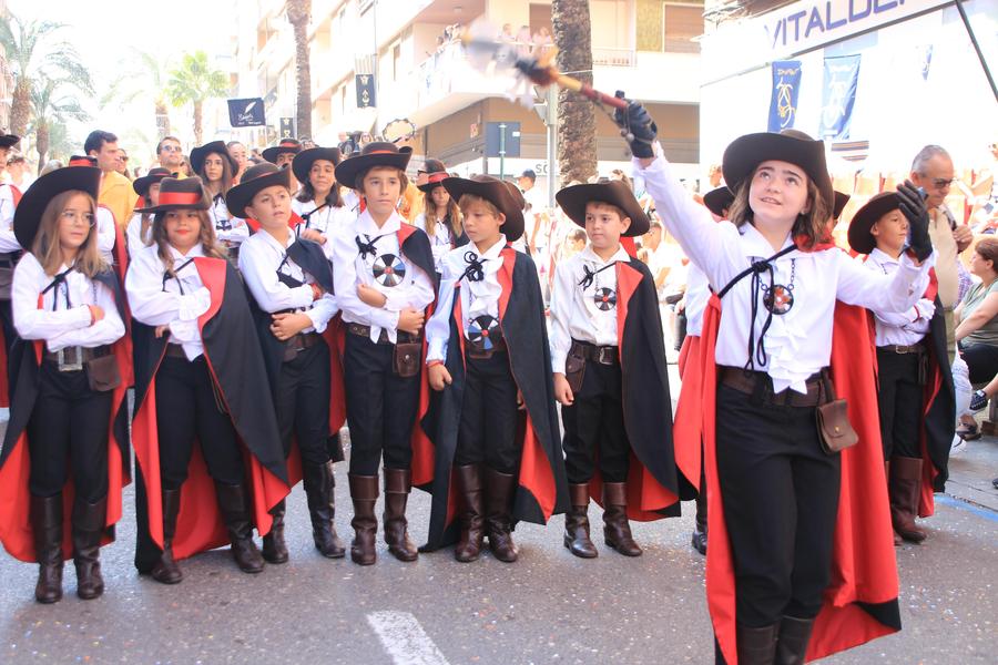 Entrada infantil de las Fiestas de Moros y Cristianos Ontinyent 2024