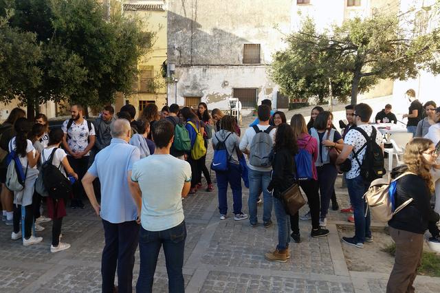 Estudiants de la Universitat d’Alacant analitzen immobles del barri medieval de Bocairent