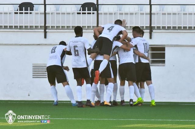 El Ontinyent logra su primera victoria de la temporada como local