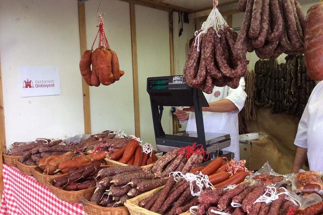 La Asociación de Embutidos quiere conseguir la Marca de Calidad para la ‘botifarra d’Ontinyent’