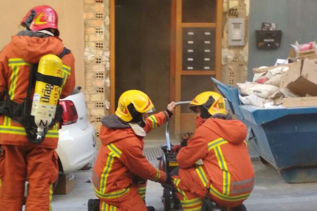 Un incendio en San Rafael obliga a desalojar una finca