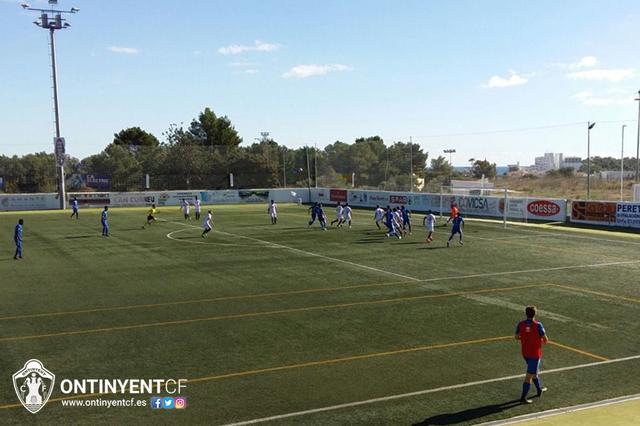  L'Ontinyent guanya al Penya Esportiva i mira cap amunt