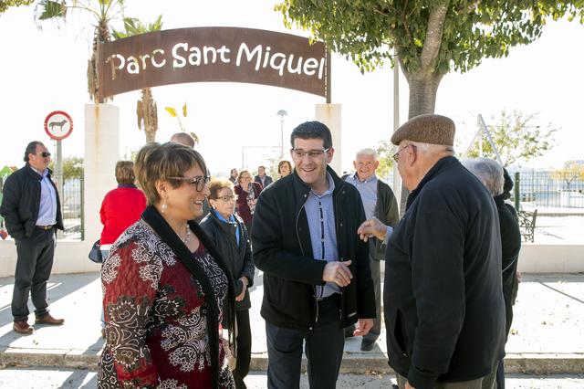 La Diputació invierte 440.000 euros en Guadassèquies y ayuda a acabar la glorieta y renovar los espacios verdes 