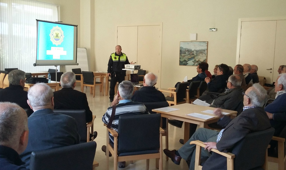 Charla de la Policía Local de Ontinyent