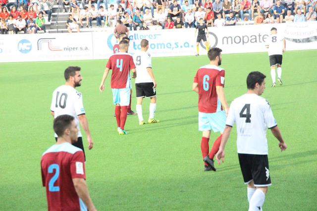 L'Ontinyent cau a casa (1-2) i haurà de remuntar