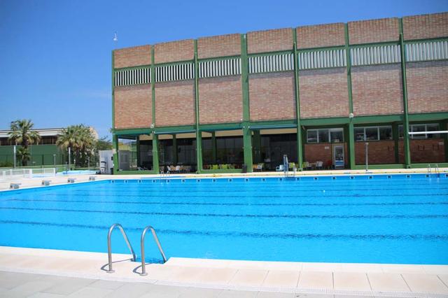 Ontinyent obri piscina d’estiu i ultima la seua homologació