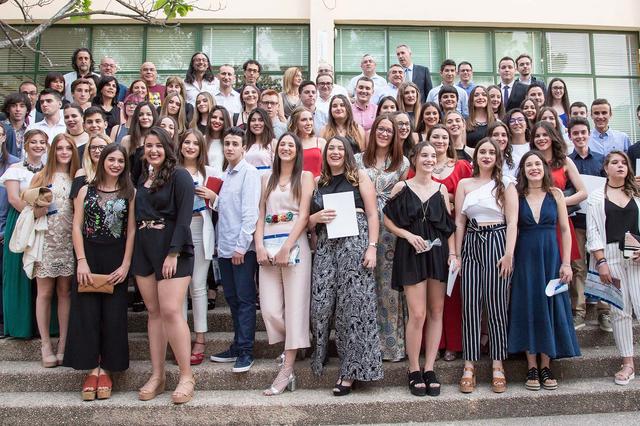 Es graduen els alumnes de l’IES Pou Clar i l’Estació