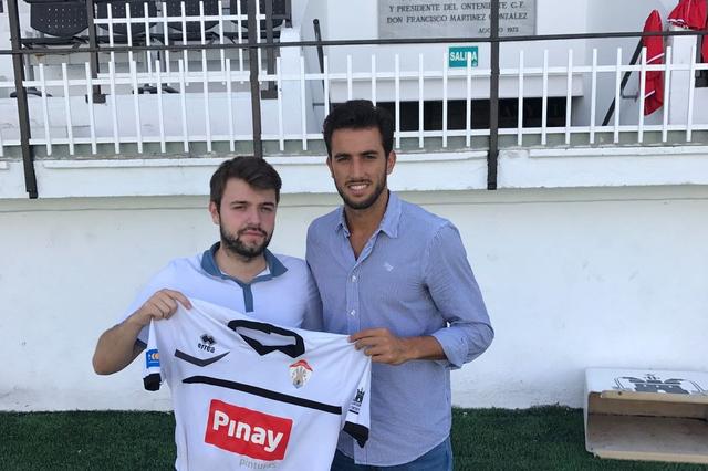 El Ontinyent ficha al central Carrasco, procedente del Palencia