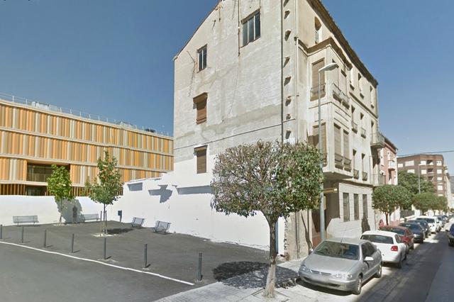 Ontinyent avançar en les accions per afavorir l’expansió del Campus Universitari