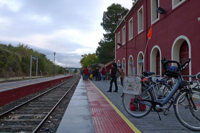 Torna a funcionar el tren Xàtiva-Alcoi una vegada finalitzades les obres 