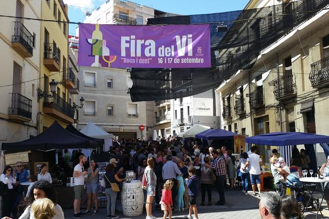 Bocairent celebra con éxito la segunda edición de la Feria del vino