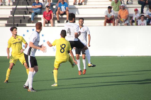 El Ontinyent cae ante el Villarreal B