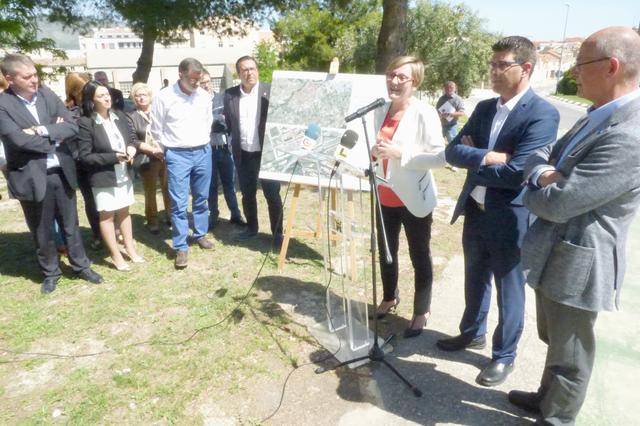 15 empresas optan a ejecutar la rotonda de acceso a Ontinyent por la Avenida de Torrefiel