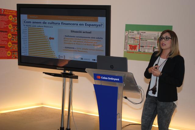 Más de 13.500 personas se benefician del programa “Finança't “