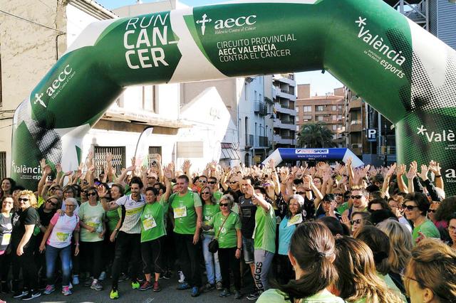 Ontinyent recapta 6.138 euros per a la lluita contra el càncer 