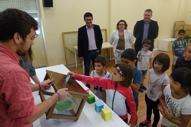 Més de 1400 escolars de primària d’Ontinyent voten el disseny del nou espai multijocs de la Glorieta