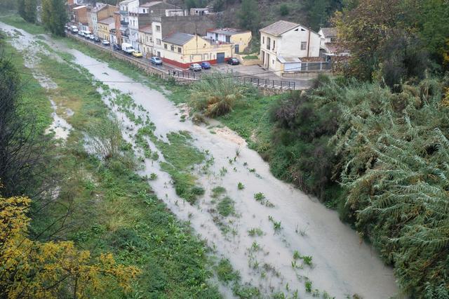 La lluvia ya se nota en la crecida del río Clariano