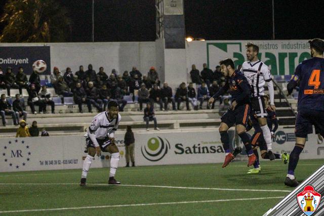 Un misto de Kang In en el descuento priva a un combativo Ontinyent de la victoria