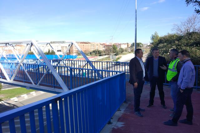 Ontinyent reobri la passarel·la sobre la CV-81 a Ontinyent