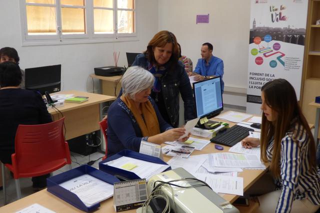 Ontinyent consigue la inserción laboral de 22 personas en riesgo de exclusión social