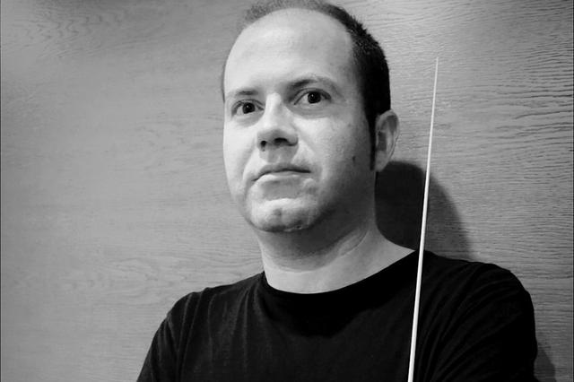 El director David González-Tormo, de El Palomar, assistent de l'Orquestra Filharmònica de Londres.