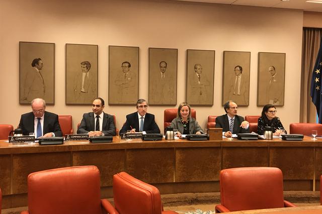 El director general de Caixa Ontinyent expone en el Congreso cómo la entidad sobrevivió a la crisis
