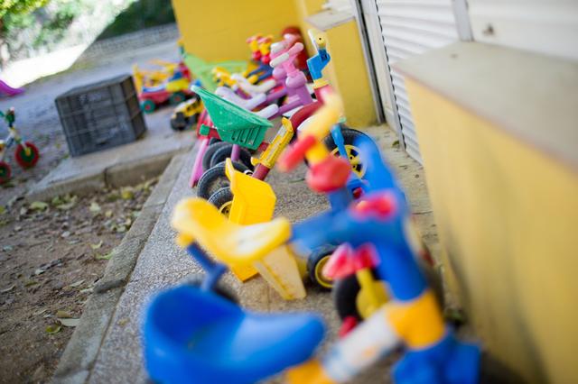 Obra Social de Caixa Ontinyent inaugura la nueva Escuela Infantil de Aielo de Malferit