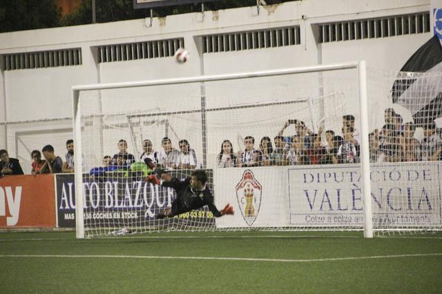 El Ontinyent avança per penals a 3ª ronda de Copa del Rei