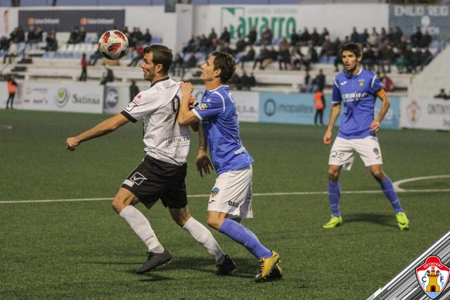 Un combativo Ontinyent hace sufrir al líder y suma 1 punto