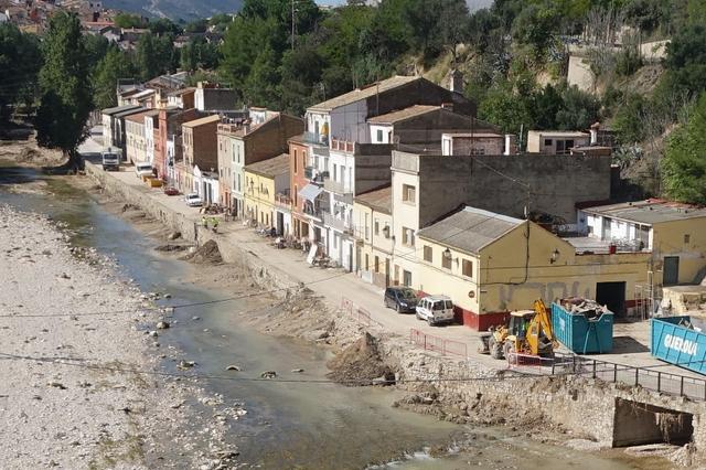 Ontinyent demana a la CHX que netege amb urgència el llit del Clariano 