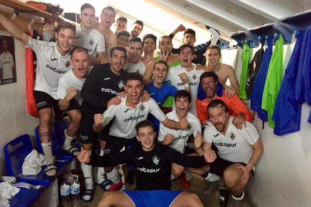 El Ontinyent 1931 gana el duelo de alturas y es más líder