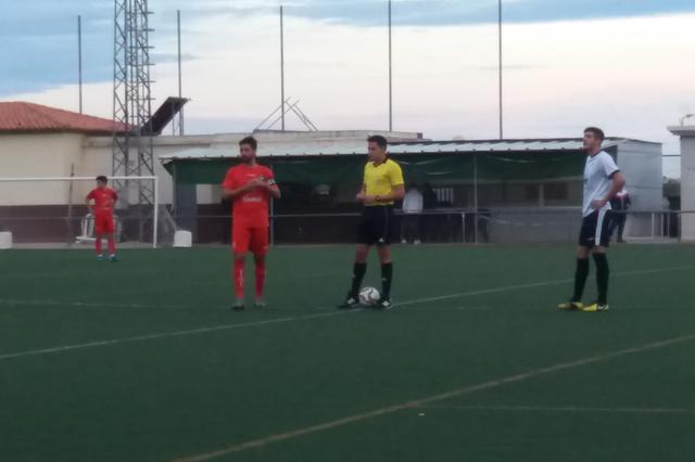 El CD Ontinyent 'es deixa' remontar contra 10