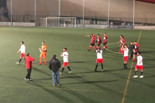 Una golazo de falta de Sanjuán deja al CD Ontinyent tercero en la clasificación