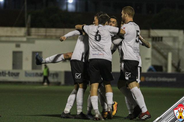 L'Ontinyent CF, amb el cap en la Segona B