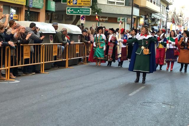 Agullent y Bocairent muestran sus fiestas a la Cabalgata del Patrimonio de Valencia