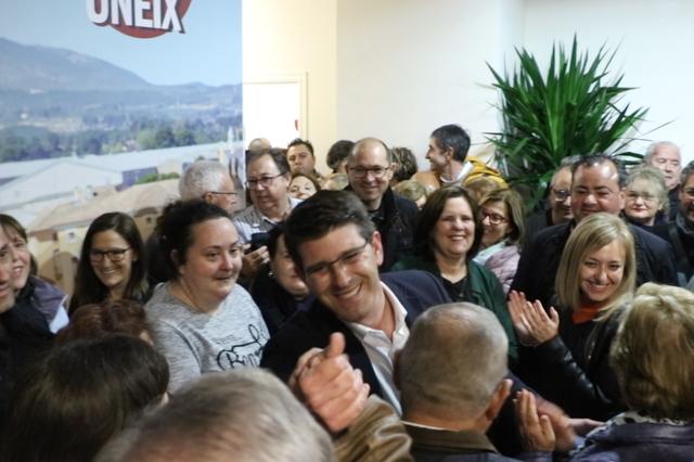 Multitudinària inauguració de la seu de "La Vall ens Uneix"
