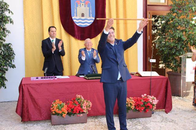 Jorge Rodríguez pren possessió com a alcalde