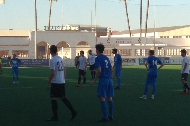 El CD Ontinyent iguala a dos goles en una loca primera parte