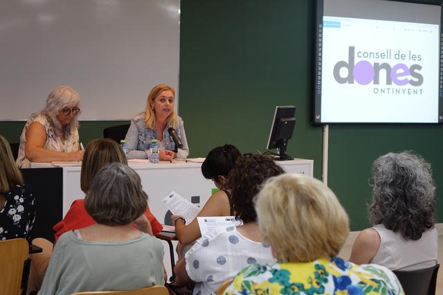 Ontinyent constitueix el Consell Municipal de les Dones per potenciar la igualtat real en tots els àmbits