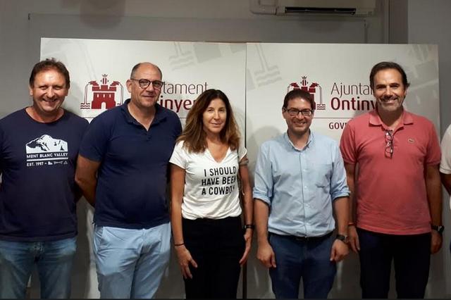 Joan Sanchis recibe a la nueva Junta de la Asociación de Constructores 