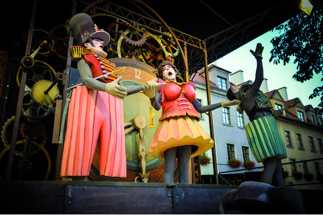 Ontinyent manté la màgia del Nadal amb el 9é Festival de Circ i Teatre