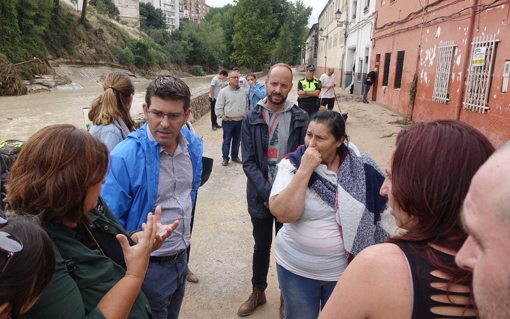 Visita de Jorge Rodríguez y el grup municipal a La Cantereria després de la DANA