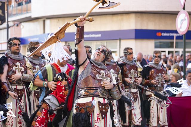 Oficial: Ontinyent suspén els seus Moros i Cristians