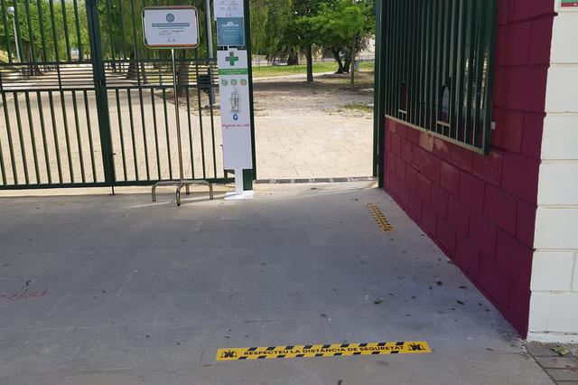 Ontinyent retoma la actividad de las escuelas deportivas de tenis, atletismo, triatlón y ciclismo