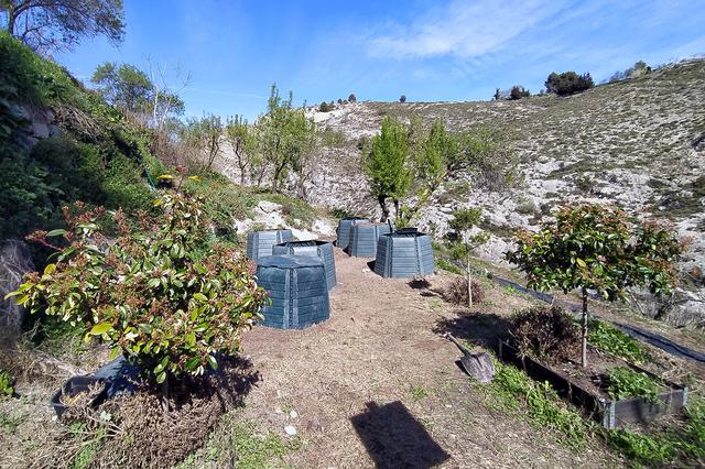 Bocairent reparte más de 100 kg de compost entre el vecindario