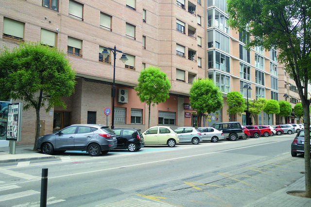 Un kamikaze circula en contrasentido y embiste a varios vehículos