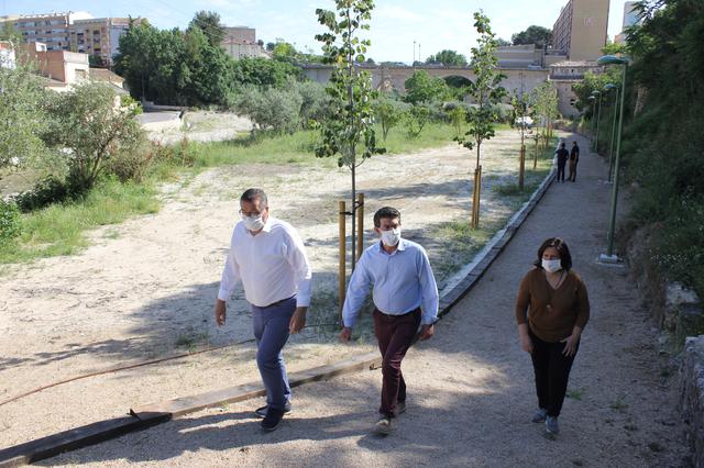 Ontinyent estrena un recorregut verd entre el Pont Vell i el Pont Nou