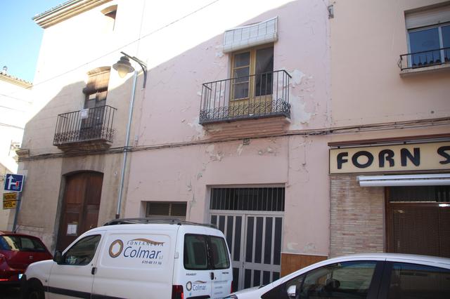 Possible ocupació il·legal d'un habitatge al carrer Sant Josep d'Ontinyent